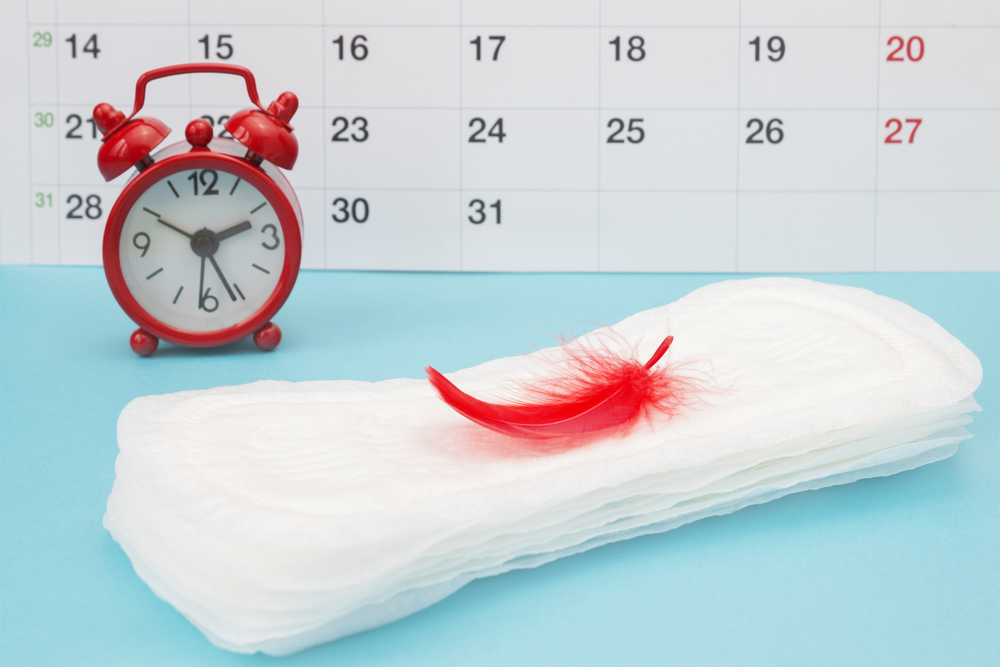Сколько дней после чистки матки идет кровь, какие выделения являются нормой и что считать патологией?