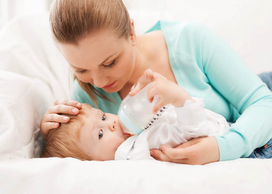 Как подобрать детскую молочную смесь для новорожденного и грудничка: рейтинг и правила выбора