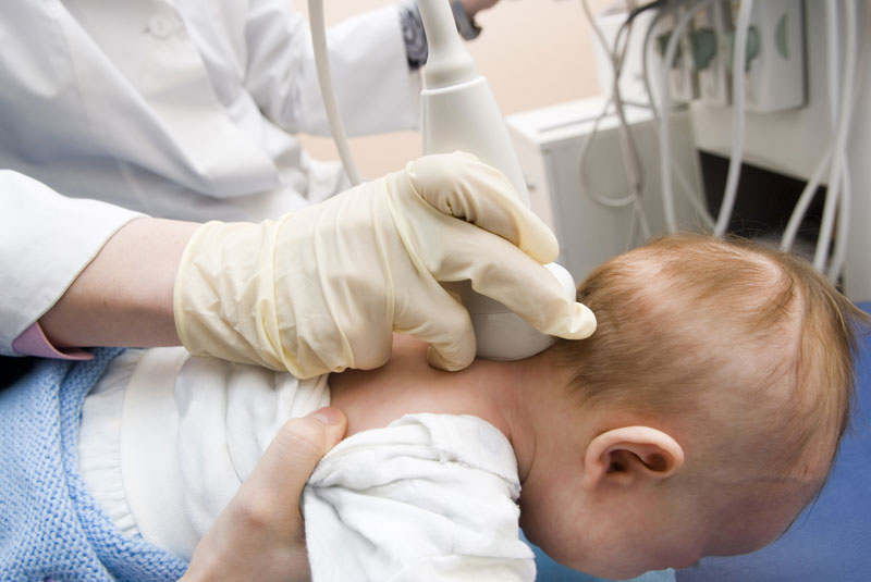 У ребенка увеличены и воспалены затылочные лимфоузлы: возможные причины и лечение