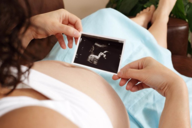 Что происходит с малышом и мамой на 14 неделе беременности, какие проводятся исследования женщины и плода?