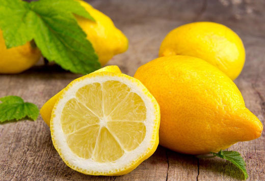 свежий лимон