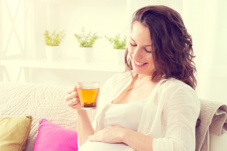 Можно ли пить при беременности почечный чай от отеков: польза, противопоказания, инструкция по применению