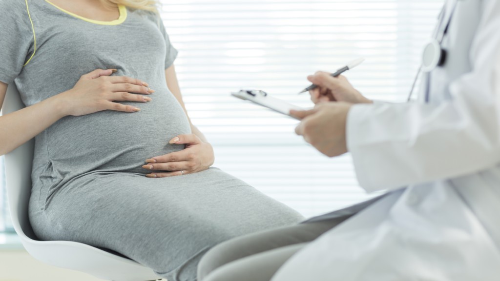 Можно ли на ранних и поздних сроках беременности использовать средства на основе ибупрофена?