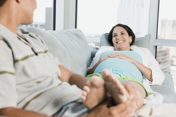 Массаж разных частей тела при беременности: какие есть виды, можно ли делать беременным и как правильно массировать?
