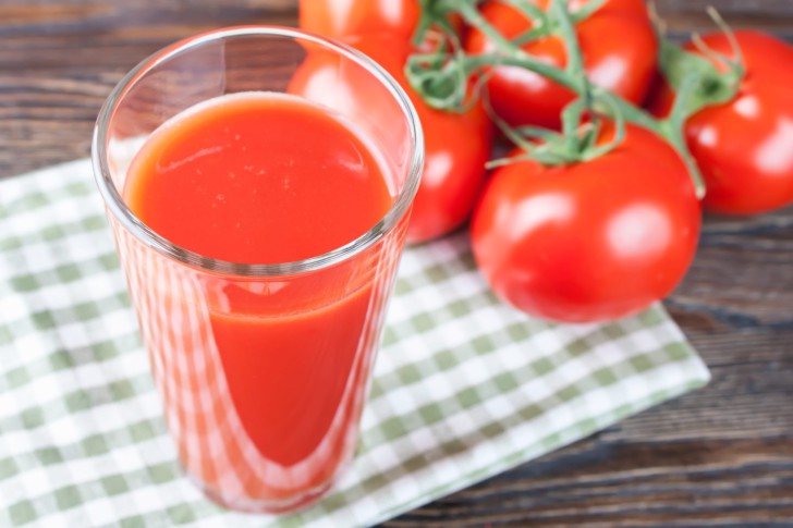 Можно ли беременным пить томатный сок: польза и вред напитка при беременности