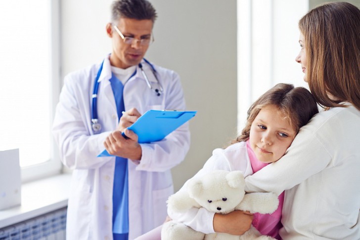 Причины выпадения прямой кишки у ребенка, симптомы, диагностика и лечение