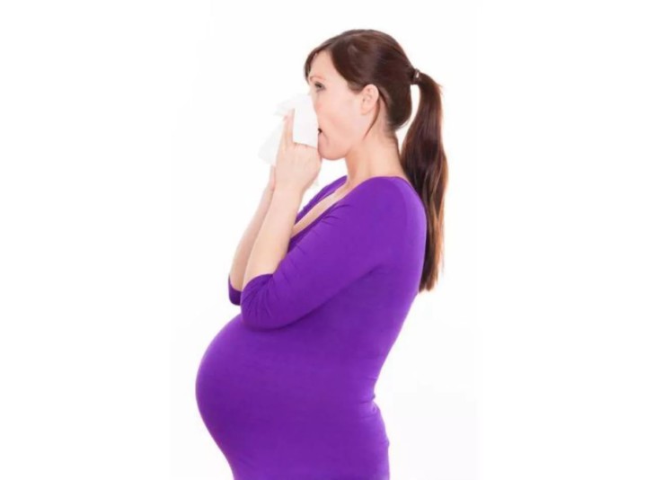 Как проявляется и чем лечить синусит во время вынашивания ребенка: особенности и терапия заболевания при беременности