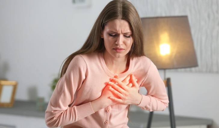 Учащенное сердцебиение и частый пульс при беременности: причины тахикардии у матери и лечение на ранних и поздних сроках