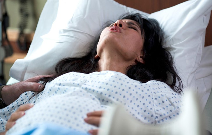 Как нужно правильно дышать при схватках, чтобы облегчить боль: пошаговое описание техники дыхания во время родов