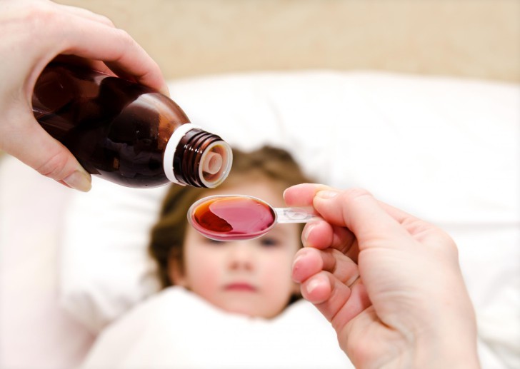 Какими антибиотиками лечат бронхит у детей: список лучших препаратов в форме уколов и таблеток
