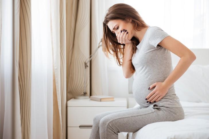 Утрожестан в капсулах, таблетках и свечах при беременности: для чего назначают и как принимать?