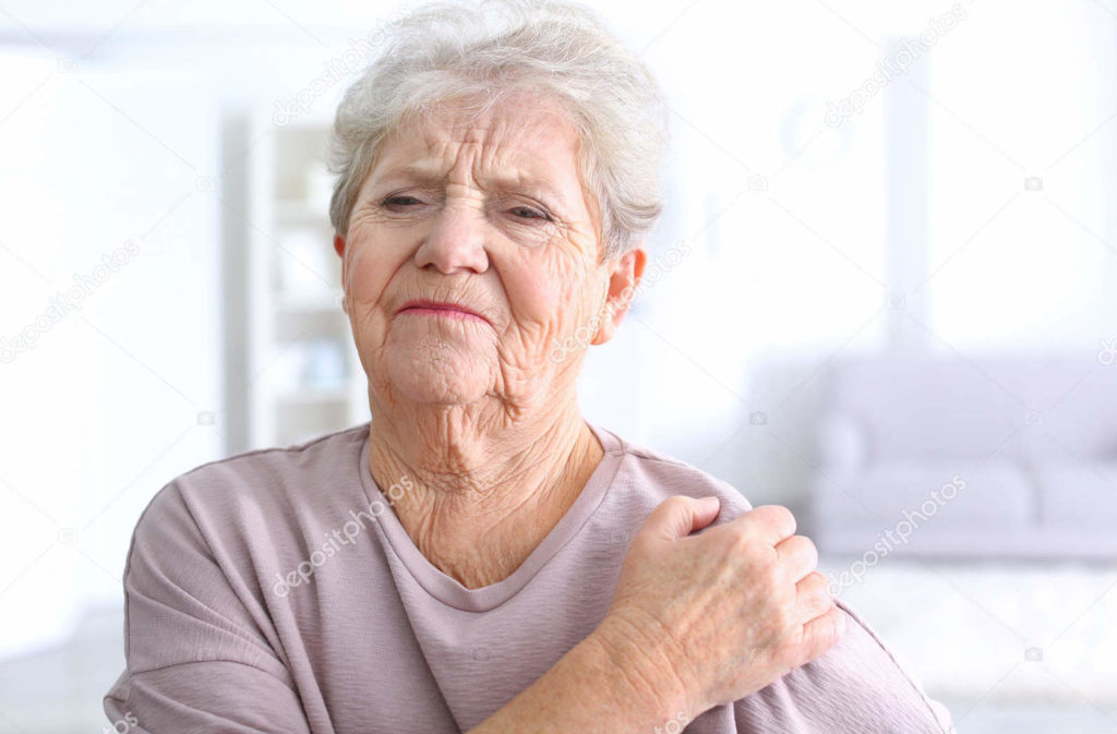 Перелом шейки плеча у пожилых