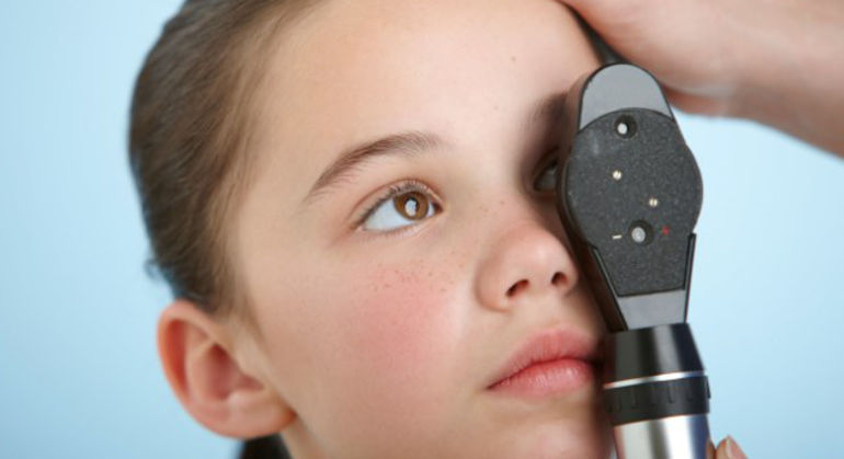 Что такое ангиопатия сетчатки глаз у ребенка, как лечится заболевание?