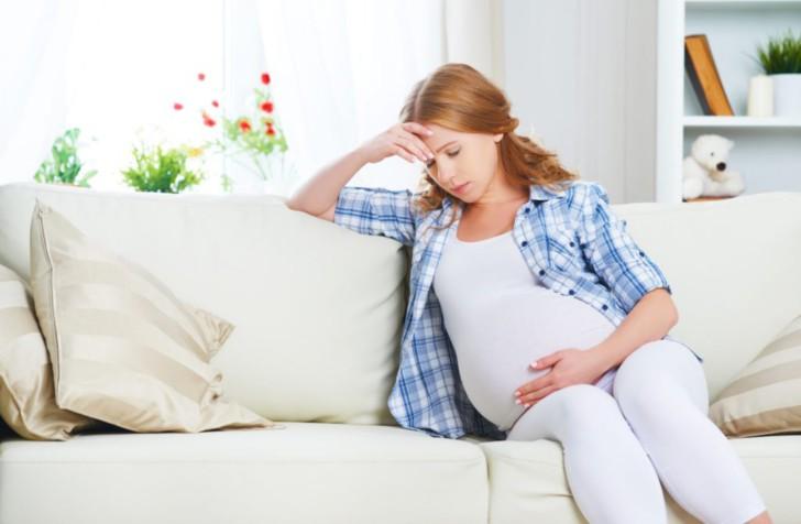 Какие успокоительные можно принимать беременным в 1, 2 и 3 триместрах беременности?