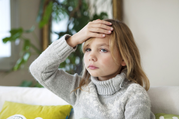 Почему у ребенка может быть низкое давление, каковы сопутствующие симптомы и лечение патологии?