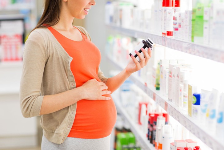 Применение свечей и мази Нистатин в 1, 2 и 3 триместрах беременности: показания и инструкция