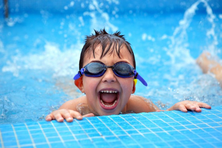 Какие анализы нужно сдать ребенку для получения справки на посещение бассейна?