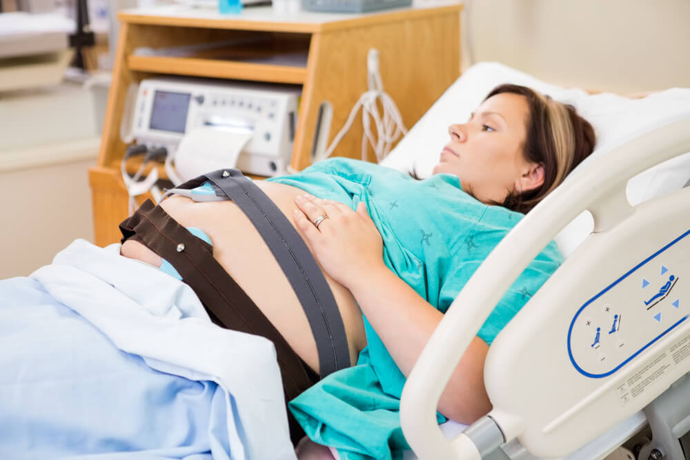 Можно ли делать ЭКГ на ранних и поздних сроках беременности и не вредно ли это для плода?