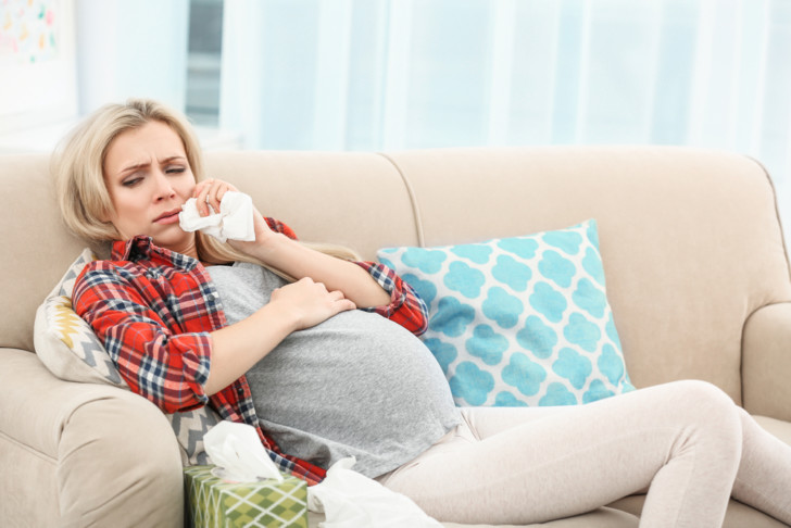 Фарингит у беременной: симптомы, влияние на беременность, последствия для плода и лечение