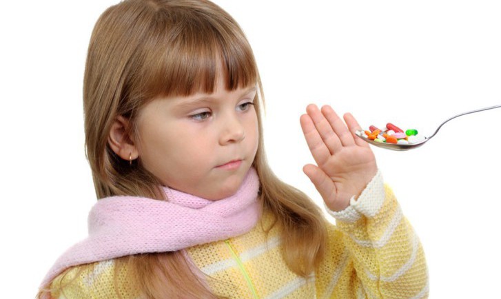Как дать горькую таблетку маленькому ребенку: полезные советы для родителей