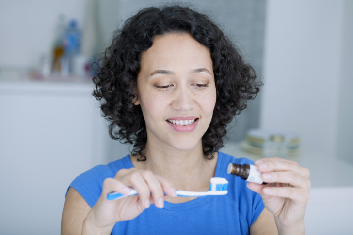 Чувствительность зубов при беременности: что с ней происходит на ранних и поздних сроках?