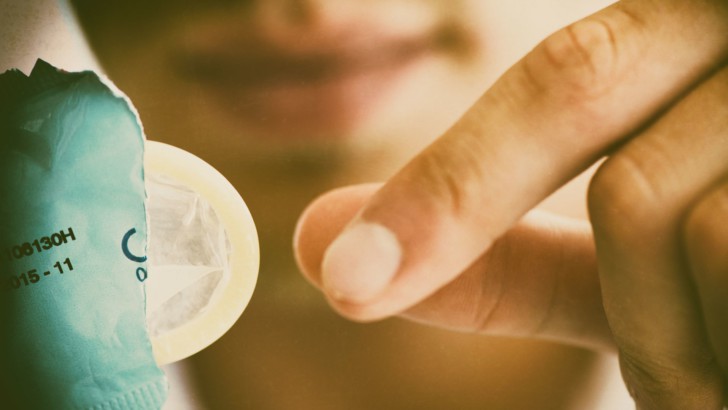 Можно ли забеременеть после акта с использованием презерватива, какова вероятность зачатия, если он порвется?