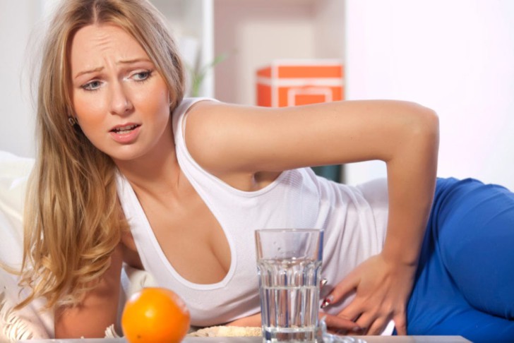 Может ли быть небольшая задержка месячных из-за простуды и как ОРВИ влияет на менструацию?