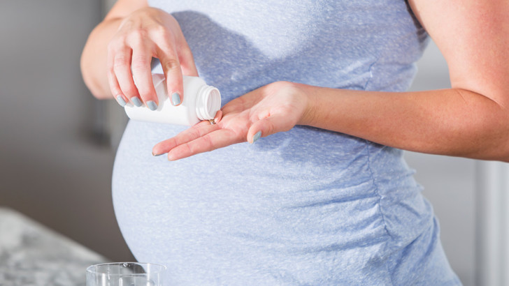 Как, на какой неделе беременности прекращают пить Дюфастон: правильная схема, последствия снижения дозы и отмены гормона