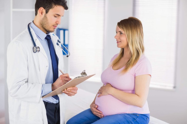 Размеры матки не соответствуют сроку беременности: почему она больше или меньше, чем должна быть в норме?
