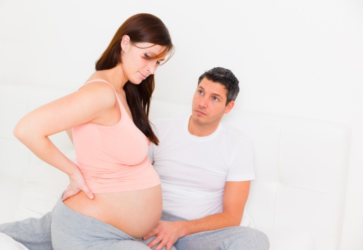 Как вызвать и ускорить начало родов самостоятельно в домашних условиях, на каком сроке можно это делать?