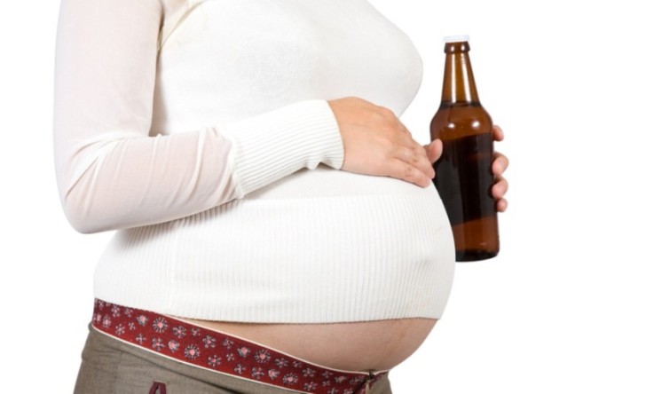 Можно ли беременным женщинам пить алкоголь: влияние спиртного на беременность и развитие плода