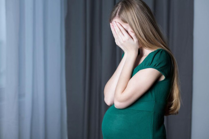 Как побороть страх перед предстоящими родами, каким образом можно успокоить беременную женщину?
