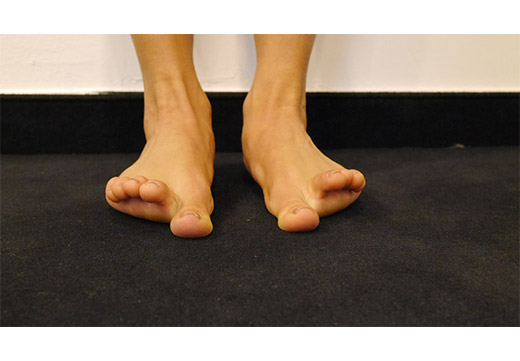 Движения пальцами ног