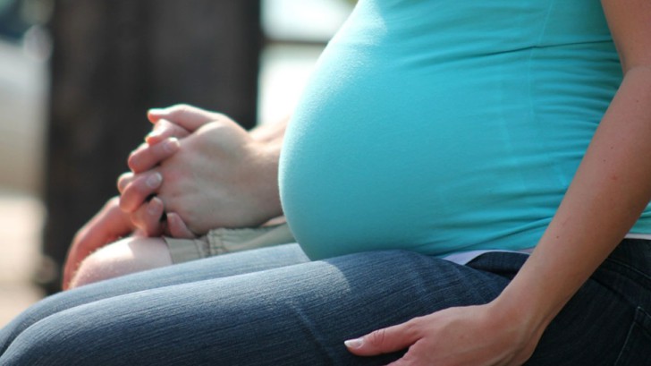 Можно ли беременным принимать корвалол на ранних сроках, во 2 и 3 триместрах, чем заменить препарат?