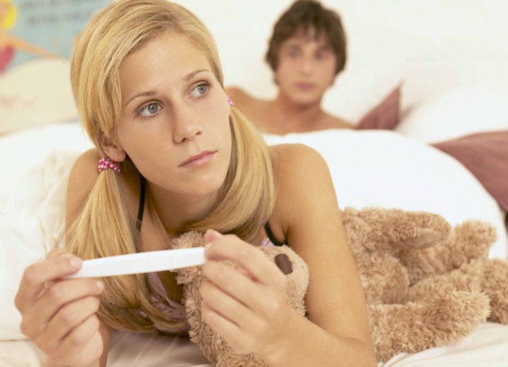Какова вероятность забеременеть в конце цикла, возможно ли зачатие в последний день менструации?
