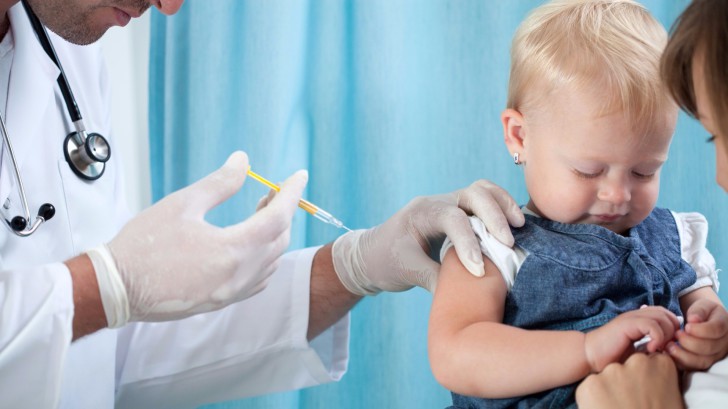 Симптомы укуса клеща у ребенка: первые признаки с фото, неотложная помощь и профилактика