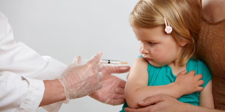 Прививка ребенка от паротита: виды и названия вакцин, побочные действия и противопоказания к вакцинации