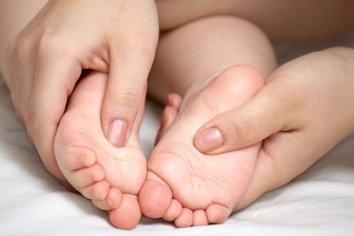Варусная деформация стопы у ребенка: симптомы, лечение с помощью массажа и ЛФК, подбор обуви