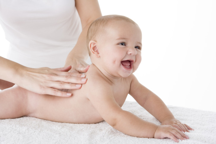 Как помочь грудничку откашляться: что можно сделать в домашних условиях для выведения мокроты у ребенка?