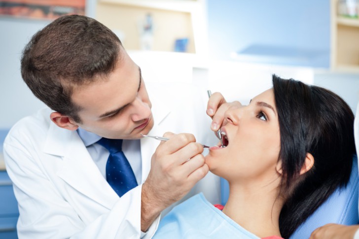 Что делать, если при беременности заболел зуб: на каком сроке можно лечить, как избавиться от зубной боли?