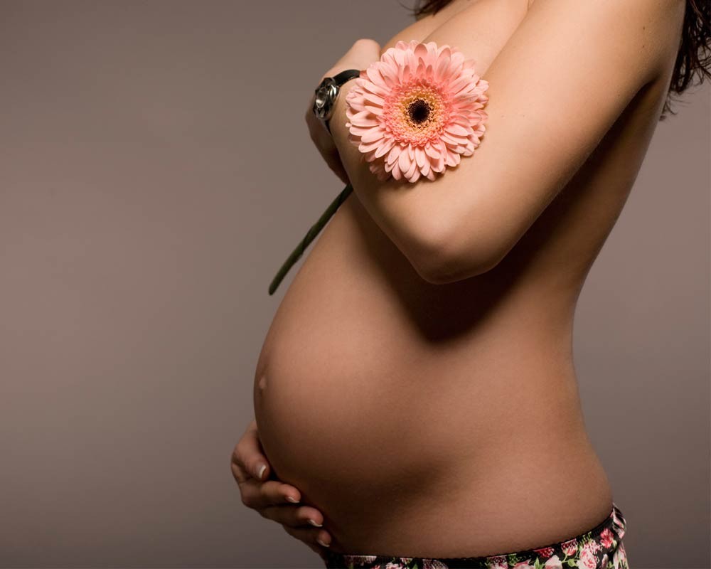 Когда, на каком сроке при беременности начинает расти грудь и насколько она увеличивается?