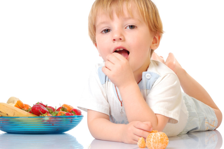 Как выглядят симптомы пищевой аллергии у ребенка, какие продукты вызывают реакцию, в чем заключается лечение?