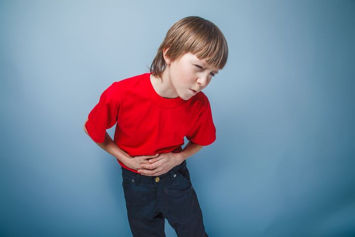 Симптомы и лечение острой кишечной инфекции у детей в домашних условиях, меры профилактики